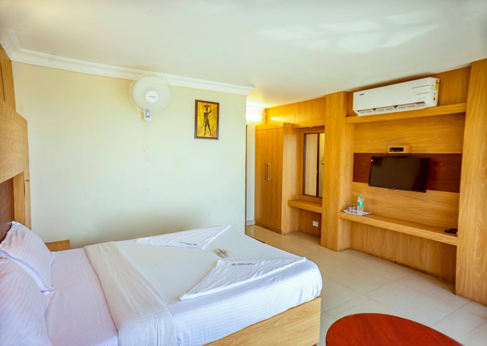 Hotel Sebaa Palace Kanyakumari Buitenkant foto